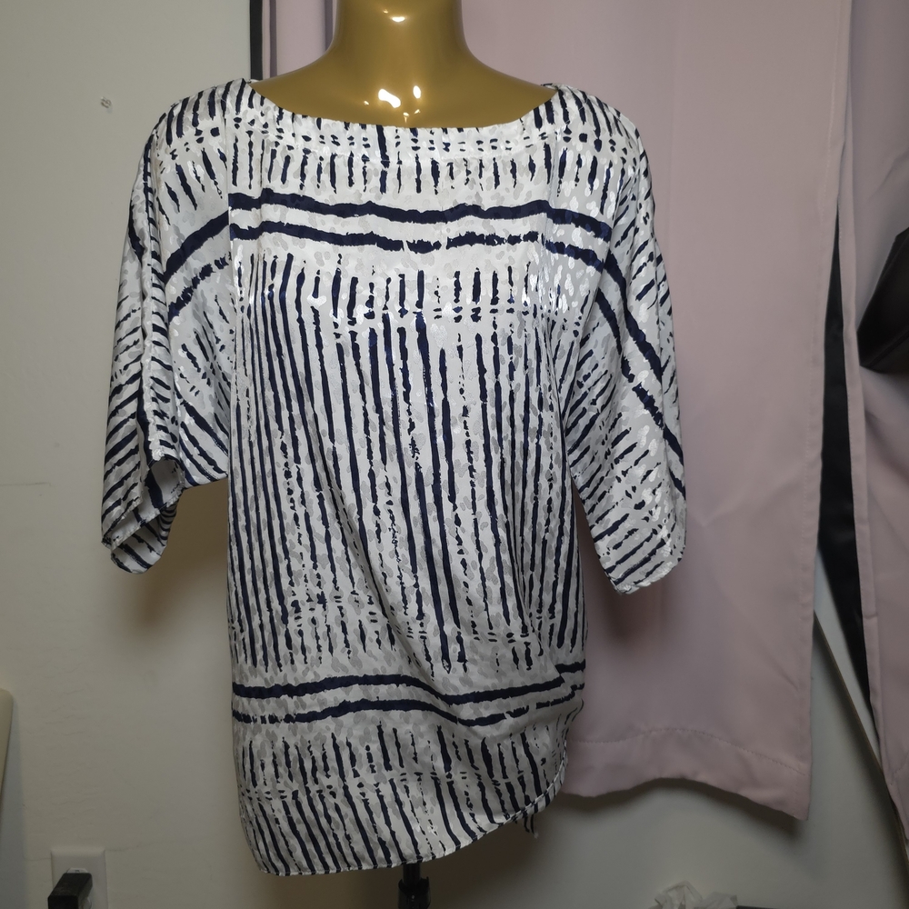 Shaply boat neck short-sleeve blouse navy blue and white Tie Side Sz M